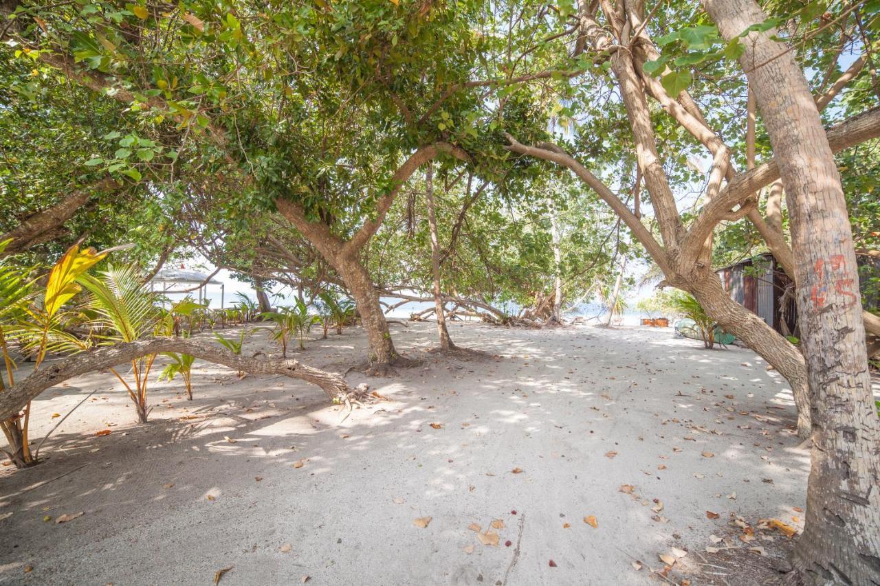 Island Pavilion Hangnaameedhoo Exteriör bild